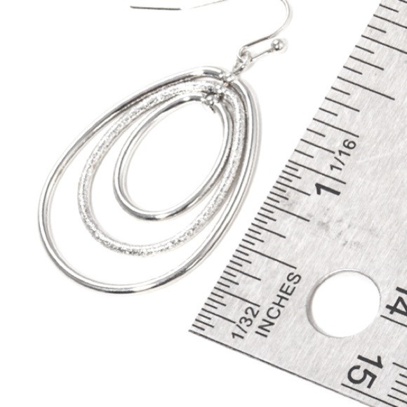 Teardrop textured multi metal hoop drop earrings
(New) - Picture 2 of 3